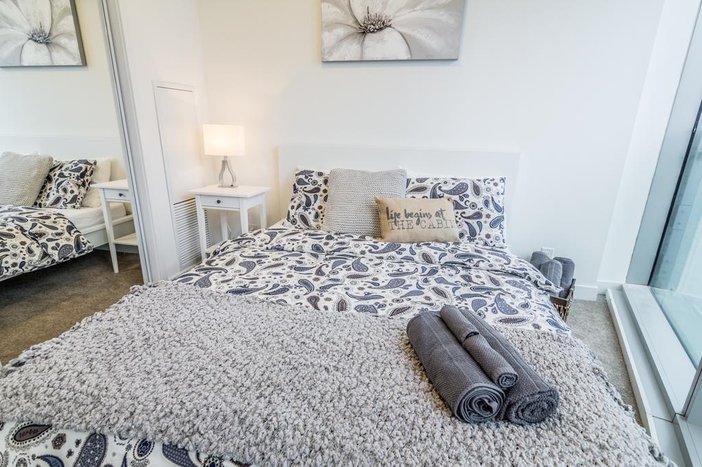 Aoc Suites - Two Bedroom Condo - City/Cn Tower View Toronto Luaran gambar